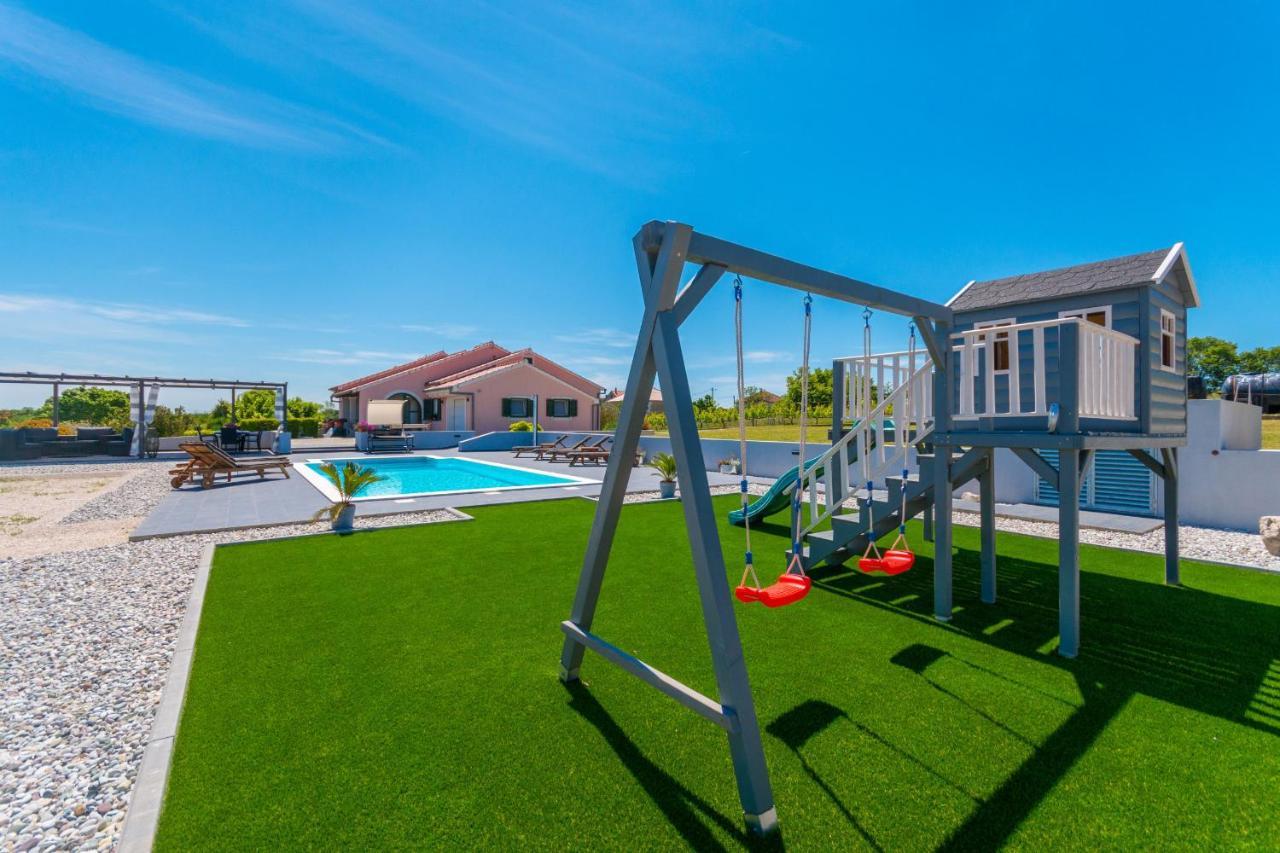 Villa Perini Dvori Donji Zemunik ภายนอก รูปภาพ