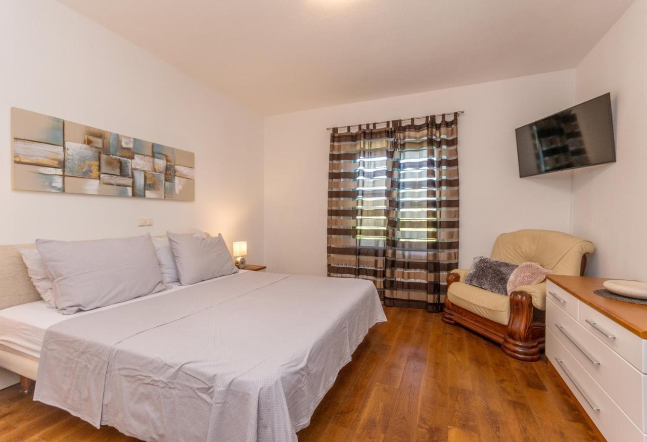 Villa Perini Dvori Donji Zemunik ภายนอก รูปภาพ