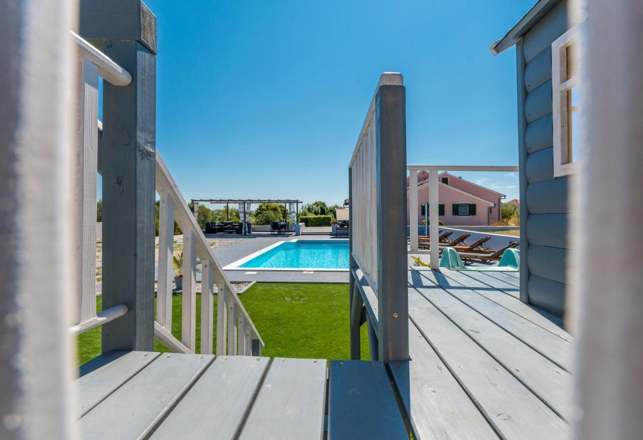 Villa Perini Dvori Donji Zemunik ภายนอก รูปภาพ